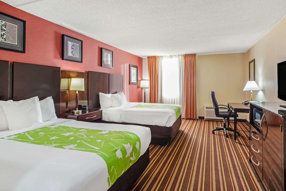 DoubleTree by Hilton Salisbury - photo 14