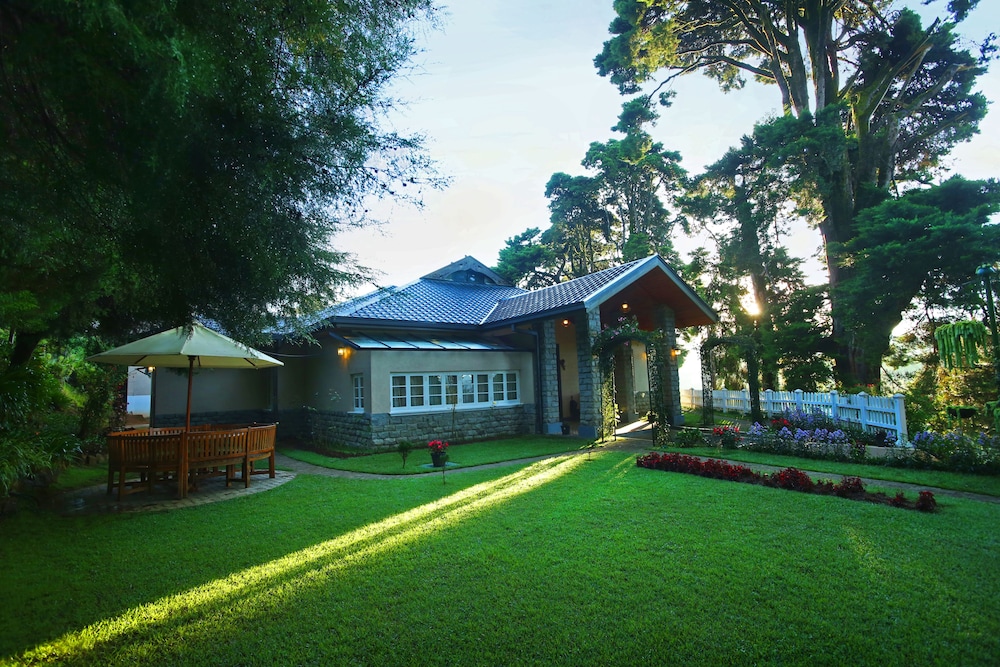 The Firs — 4-Star Luxury Hotel in Nuwara Eliya, Sri Lanka