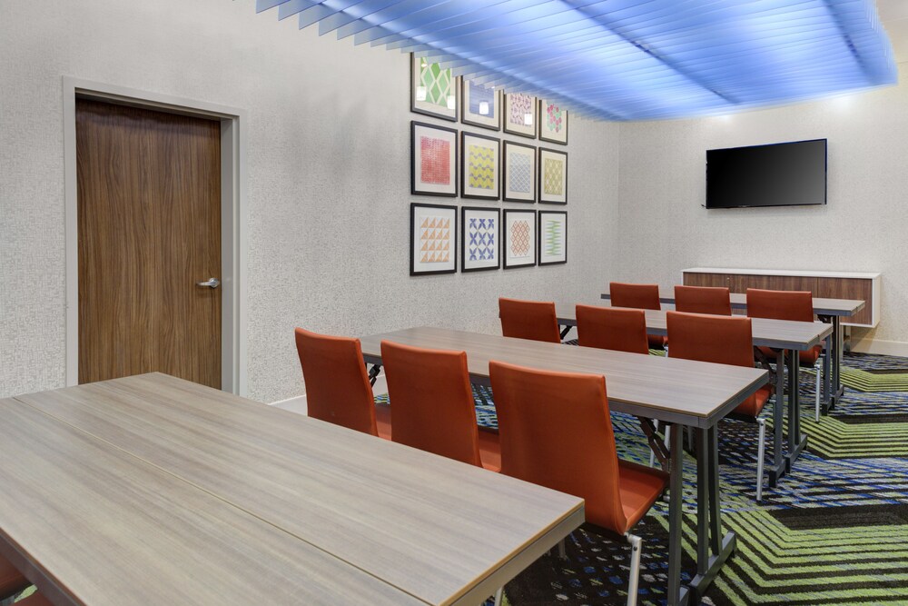 Holiday Inn Express and Suites King George Dahlgren by IHG - photo 20