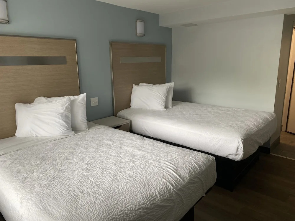 Holly Hill Motel - photo 10