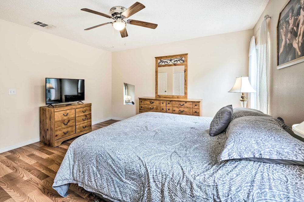 Kissimmee Resort Townhome w Pool 7 Mi to Disney - photo 13