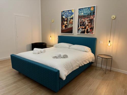Nouvelle Vag Apartment & Room — 4-Star Luxury Hotel in Trani, Italy
