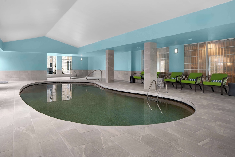 Hampton Inn Sturbridge - photo 26