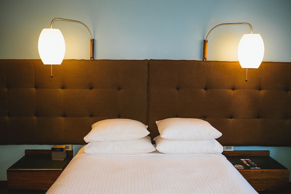 Modern Hotel - photo 18