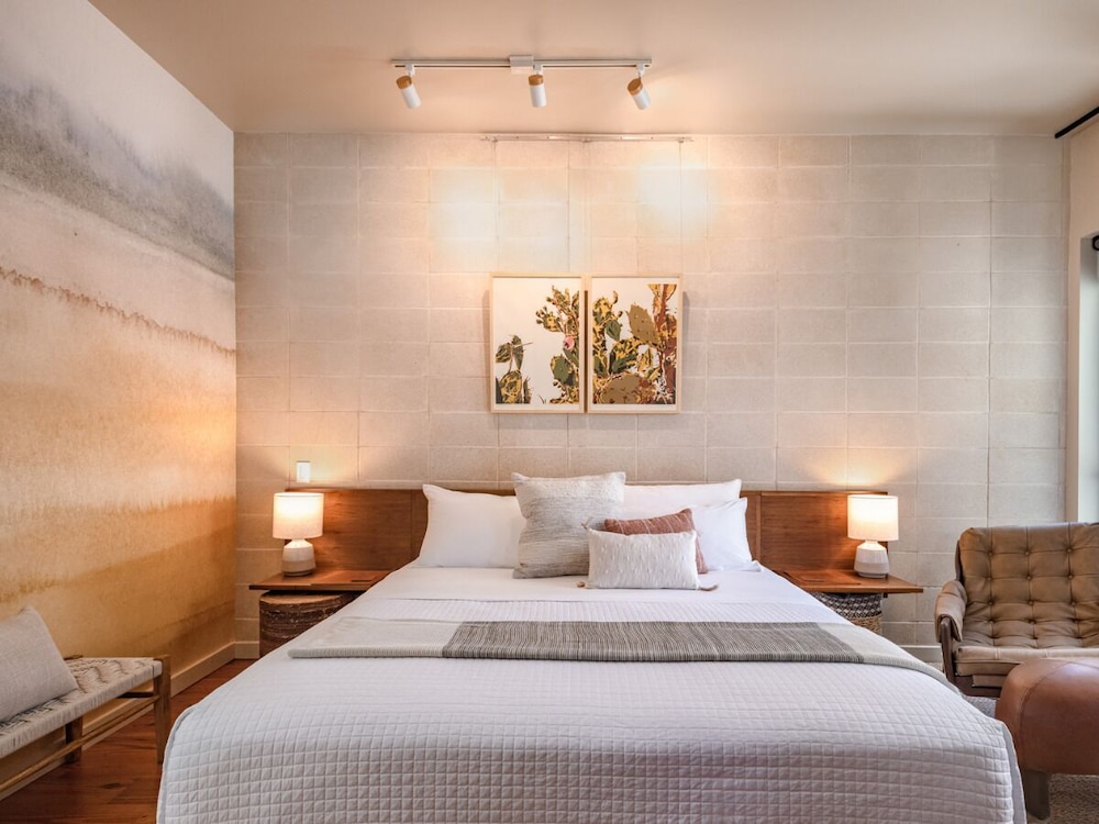 Heywood Hotel - photo 10