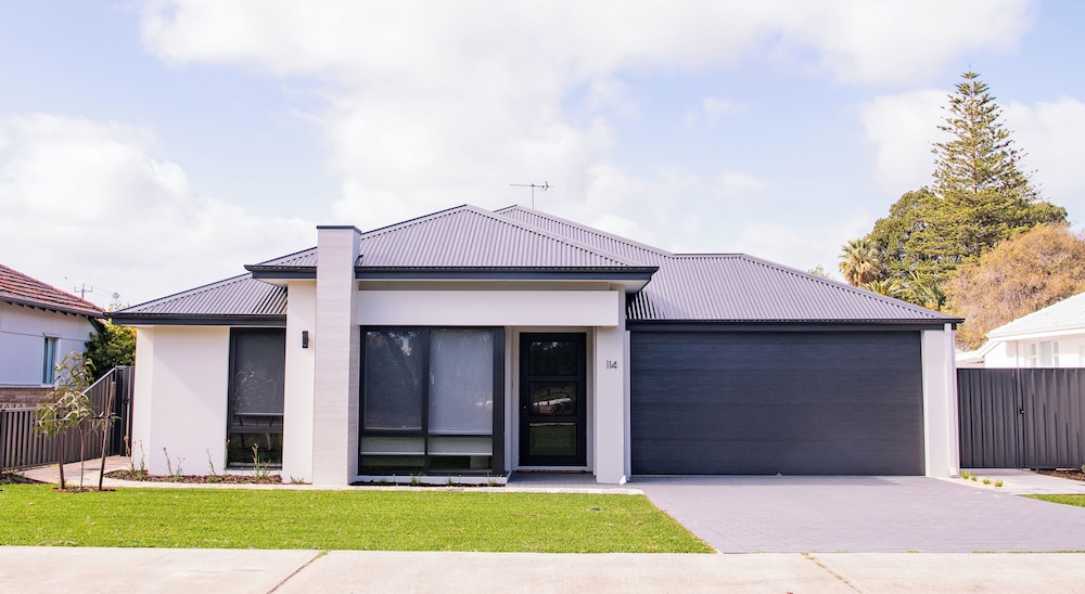 Sunset Shores - carbon neutral hotel in Busselton