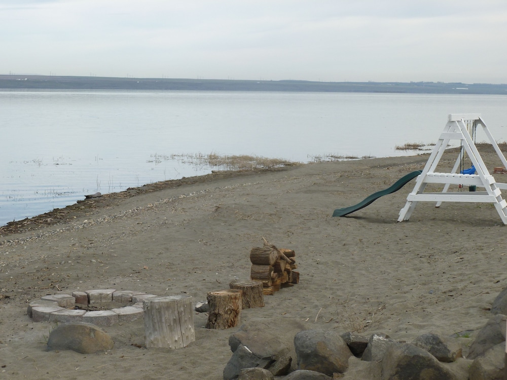 River Lodge And Grill - photo 38