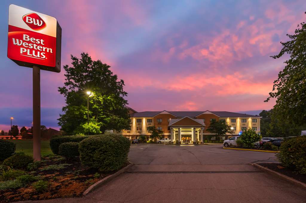 Best Western Plus Georgetown Corporate Center Hotel - photo 10