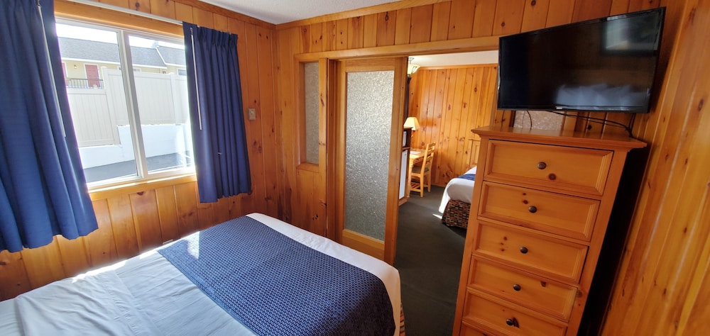 The Lake Motel - photo 38