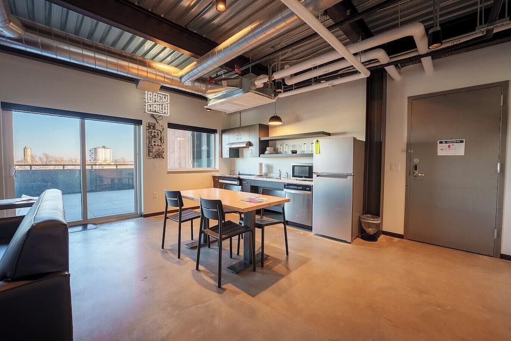 Brewhalla Hotel - photo 31