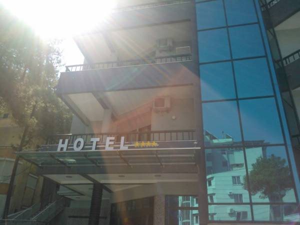 Ylli i Detit - carbon neutral hotel in Durres