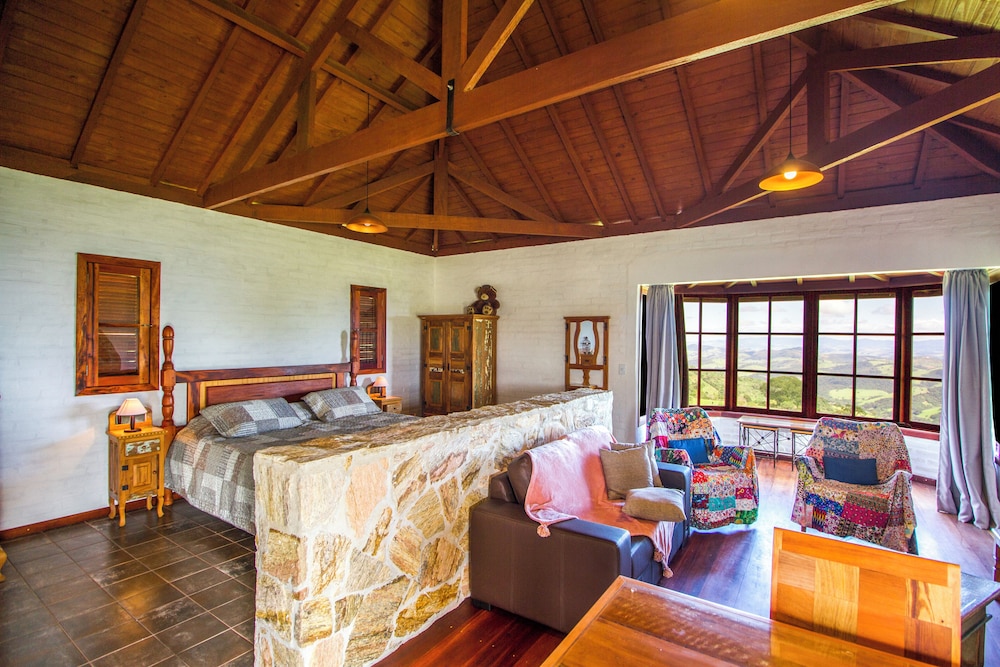 Magnificat Cottage — 4-Star Luxury Hotel in Cunha, Brasil