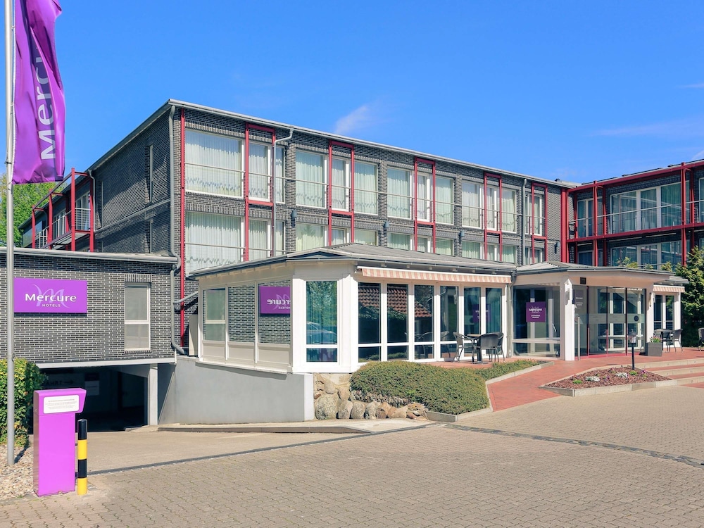 Mercure Hotel Am Entenfang Hannover — 4-Star Luxury Hotel in Hannover, Germany