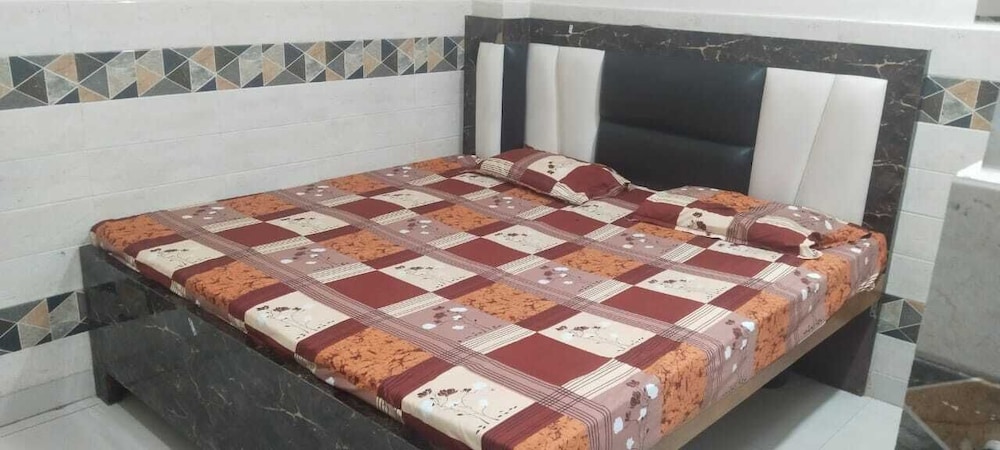 Hotel B K Stay — Mainpuri — photo 2