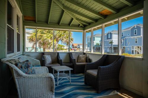 Jerseys Shore by Oak Island Accommodations - photo 14