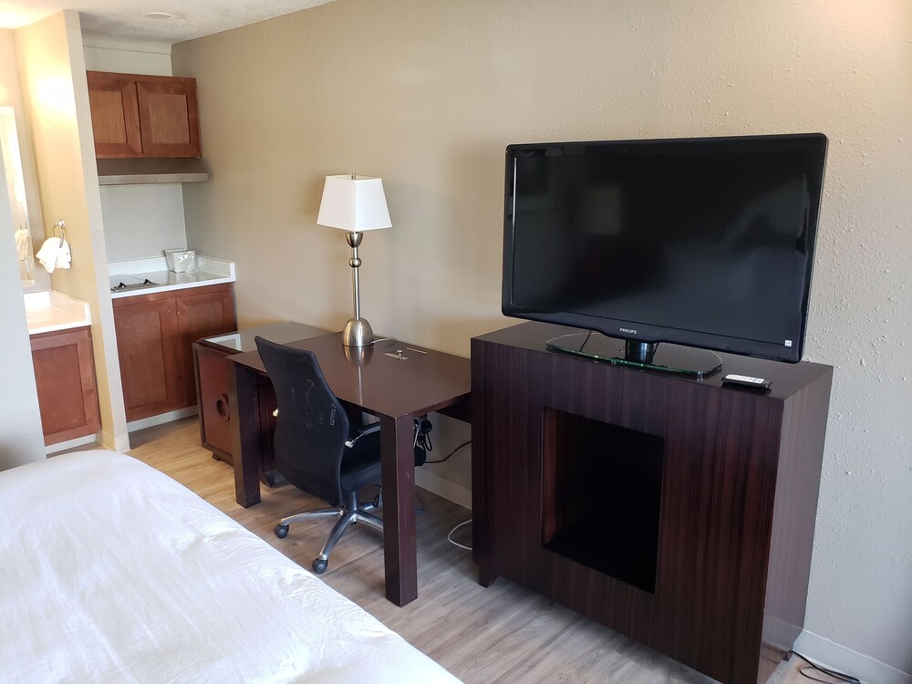 Yakima Valley Inn - photo 18