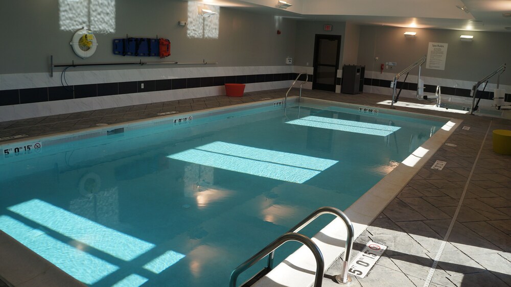Holiday Inn Express & Suites Shippensburg by IHG - photo 46
