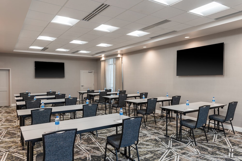 Residence Inn by Marriott Lancaster Palmdale - photo 43