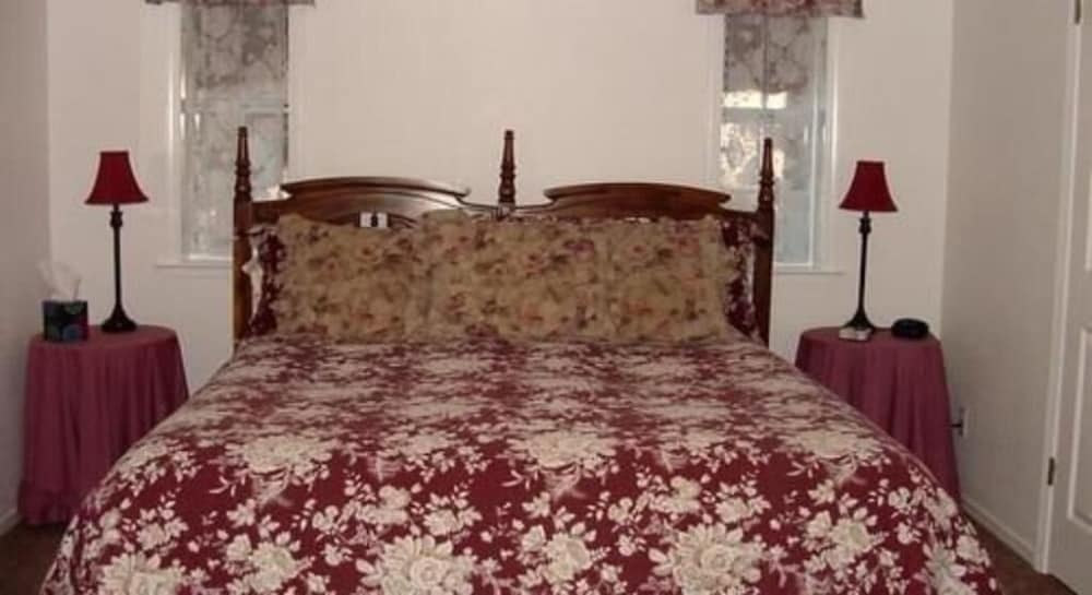 Apple Blossom Inn - photo 22
