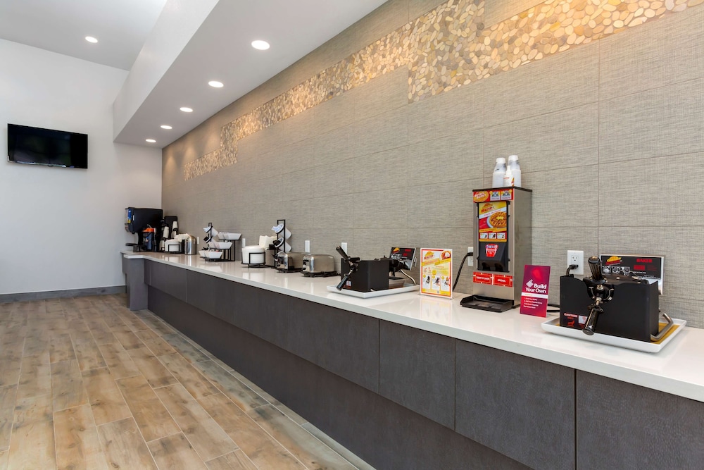 Best Western Plus Executive Residency Phoenix North Happy Valley - photo 65
