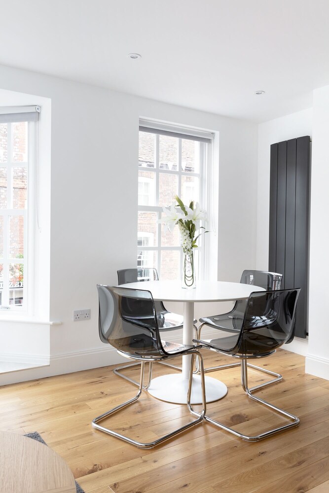 Hampden Apartments The Louis — Eton — photo 4