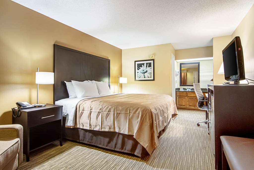 Quality Inn Thomaston - photo 12