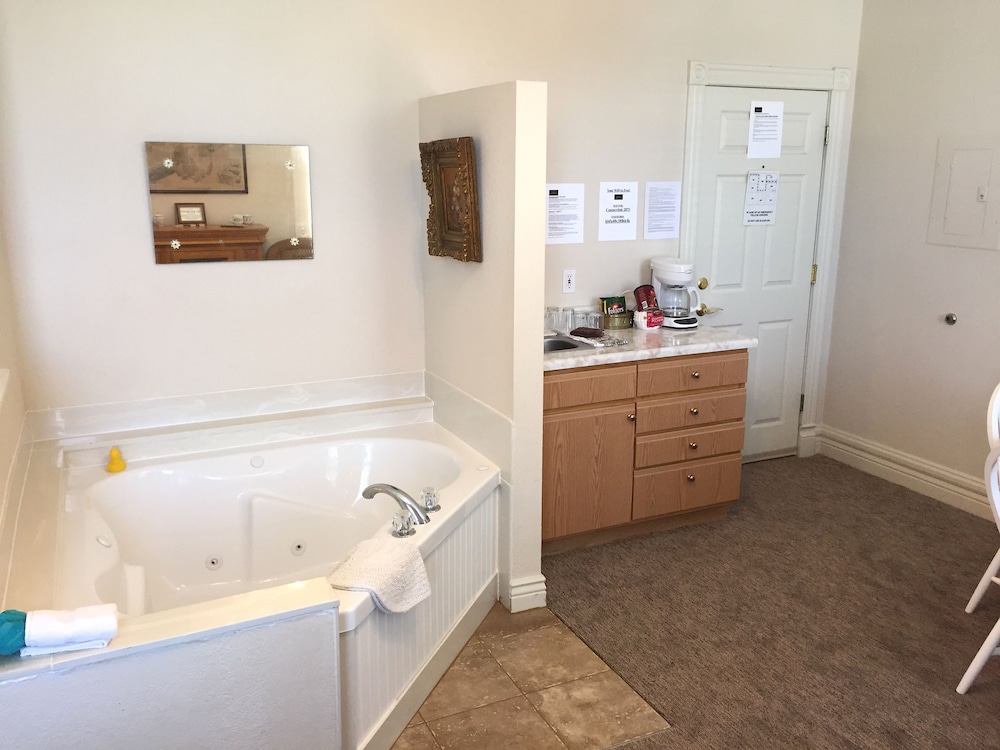 Hermann Crown Suites - photo 246