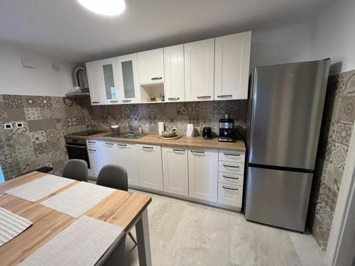 Apartment Hermes — 4-Star Luxury Hotel in Lovran, Croatia