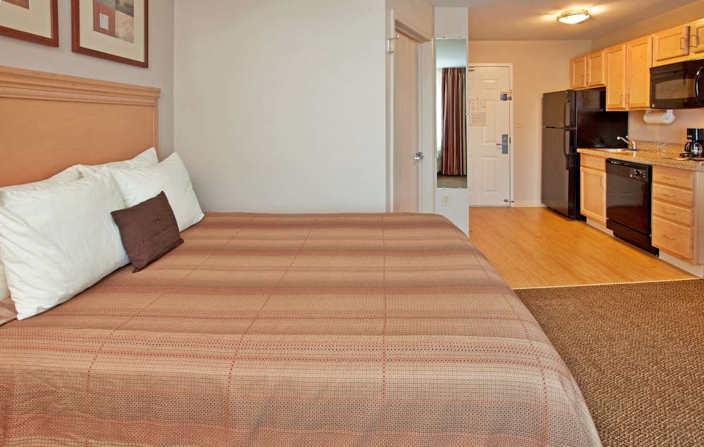 Candlewood Suites Junction City Fort Riley by IHG - photo 9