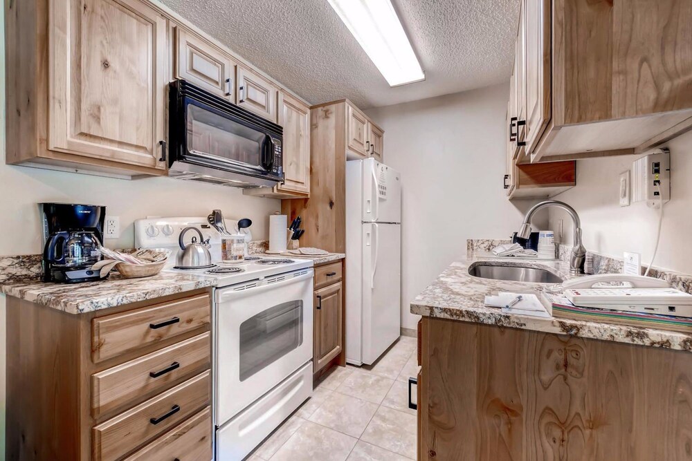 Ski Inn Condominiums by Resort Lodging Company - photo 42