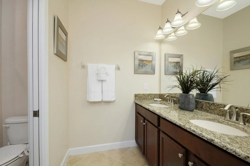 Beautifully decorated 6 beds at Champions Gate - photo 10