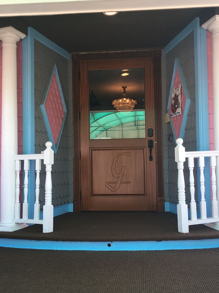 The Grenville Hotel and Restaurant - photo 18