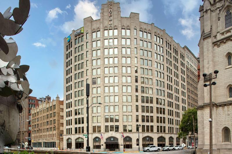 Home2 Suites by Hilton St. Louis Downtown - photo 2