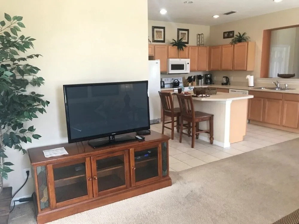 Bellavida Palms - photo 17