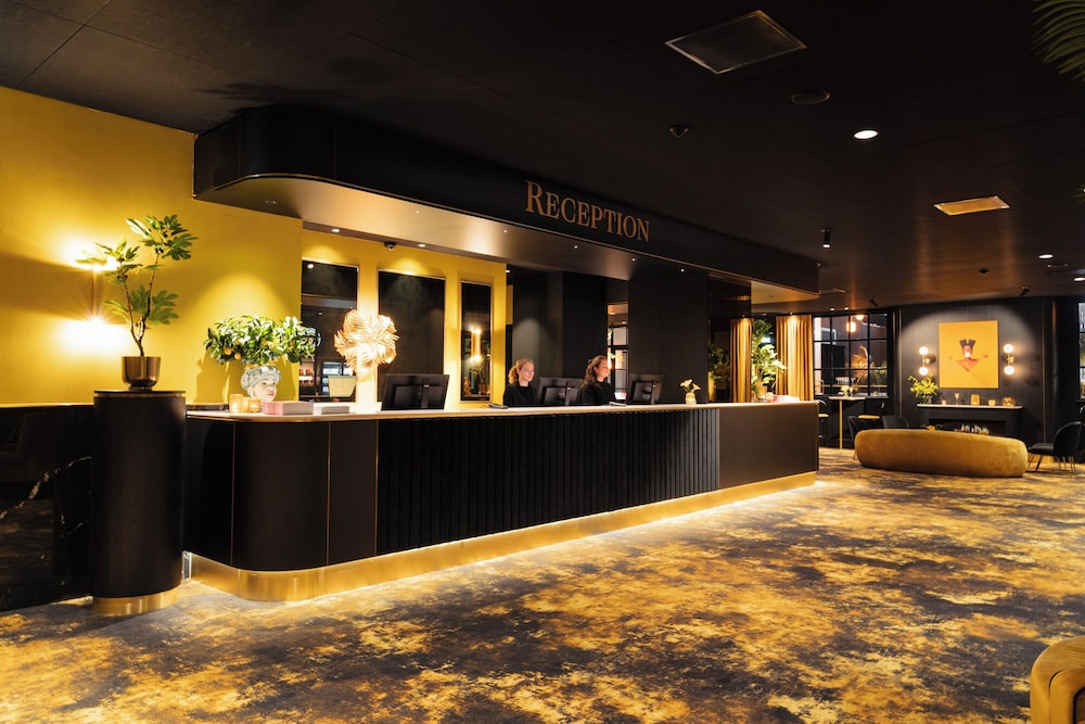 Theaterhotel De Oranjerie — 4-Star Luxury Hotel in Roermond, Netherlands