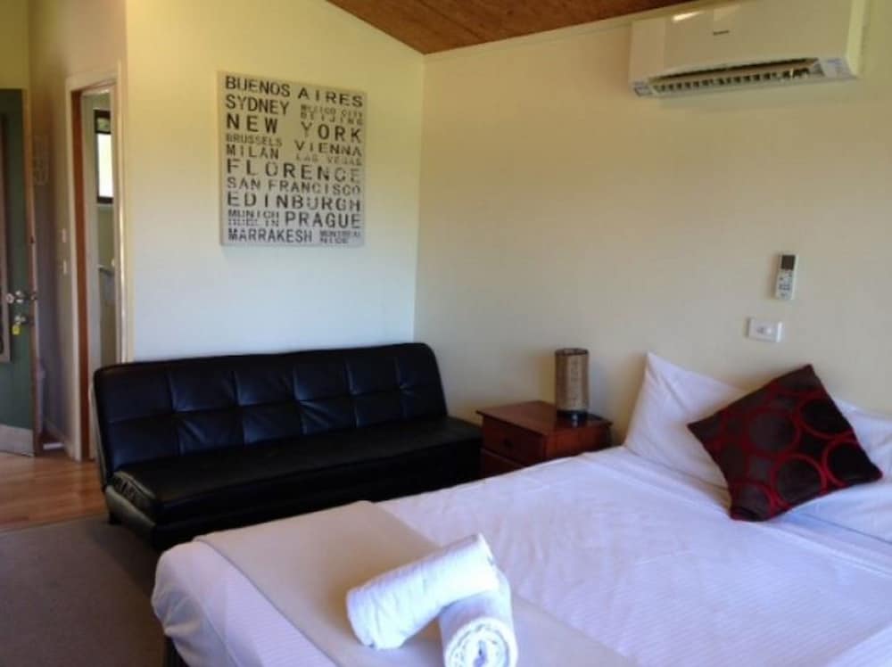 Paradise Palms Resort — Korora — photo 4