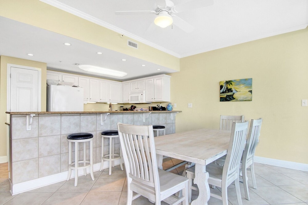 Sanibel 306 Beach Access Gulf Views Sun Deck - photo 8