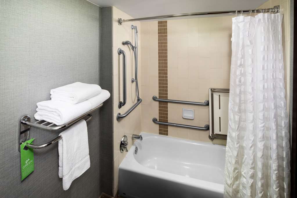 Hyatt Place Charlotte Arrowood - photo 3