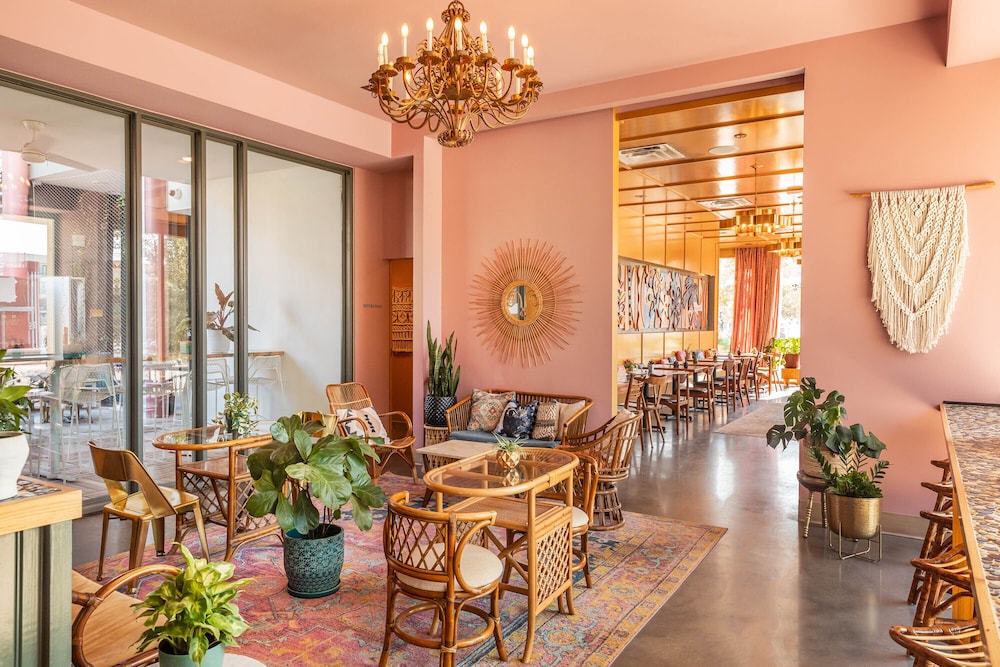 East Austin Hotel - photo 24