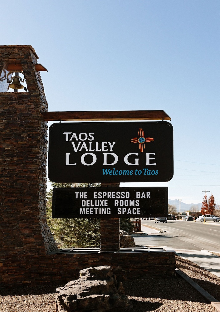 Taos Valley Lodge - photo 77
