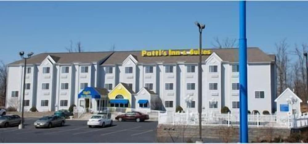 Patti's Inn & Suites - photo 2