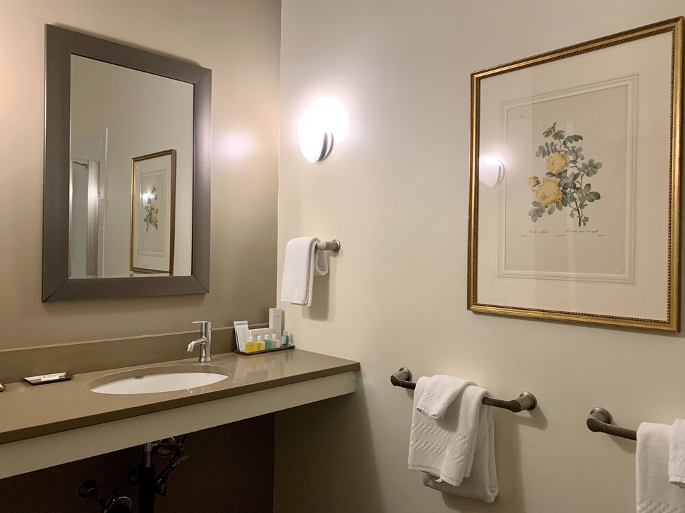 The Barrington - photo 49