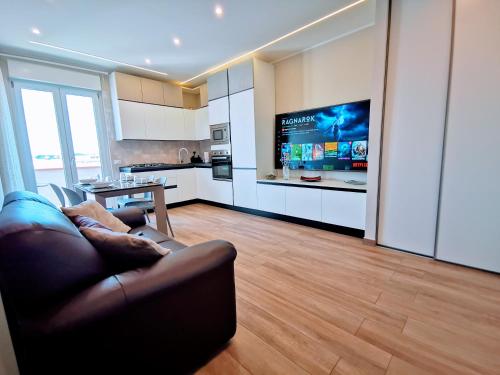 Attico Belvedere Centralissimo Vista Mare — 4-Star Luxury Hotel in Termoli, Italy