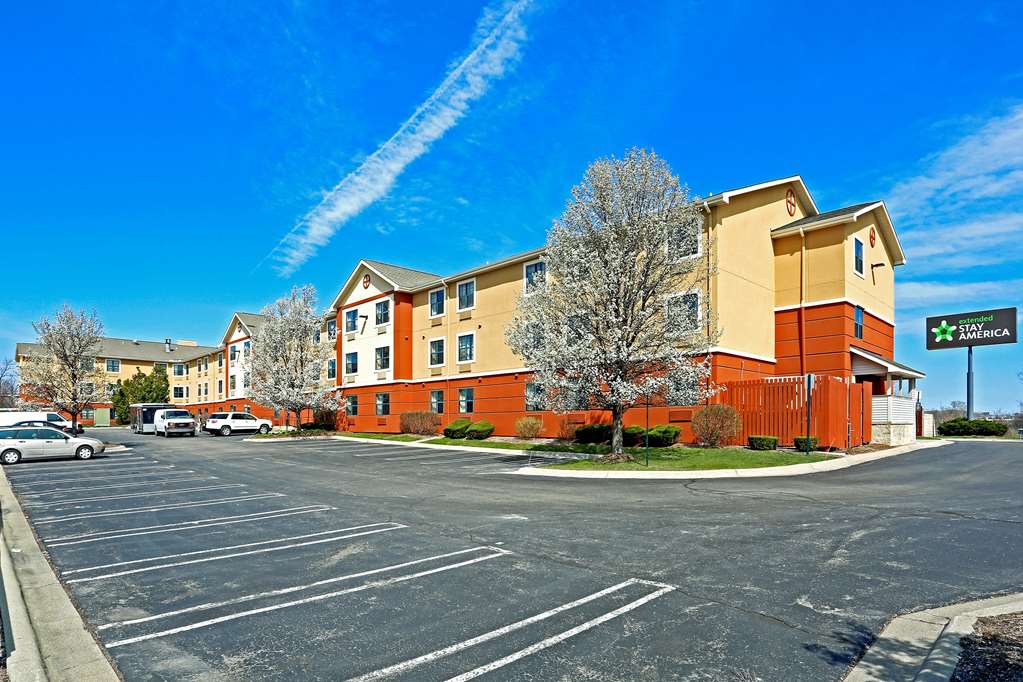 Suburban Studios Auburn Hills Detroit - photo 2