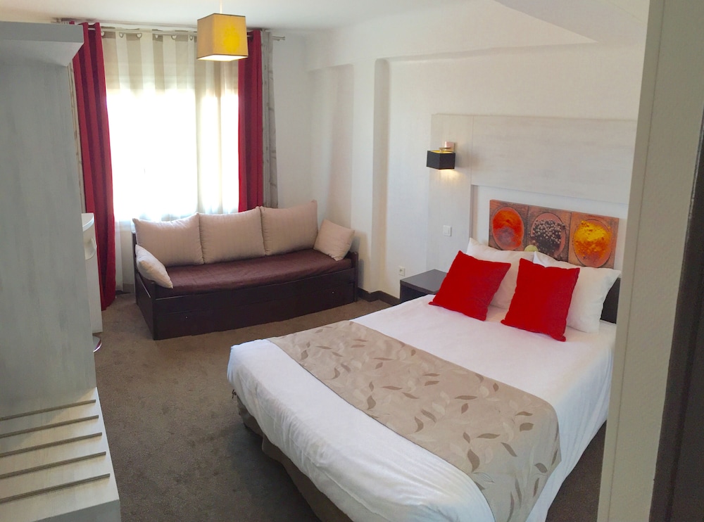 Victoria Hotel - last minute hotel in Perpignan