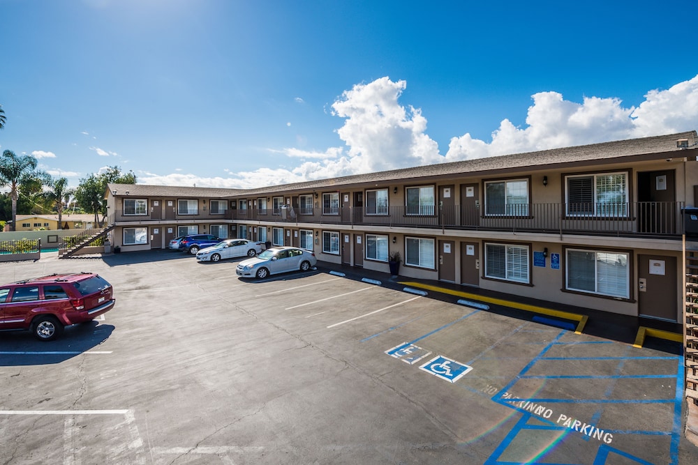 Hotel 414 Anaheim - photo 89