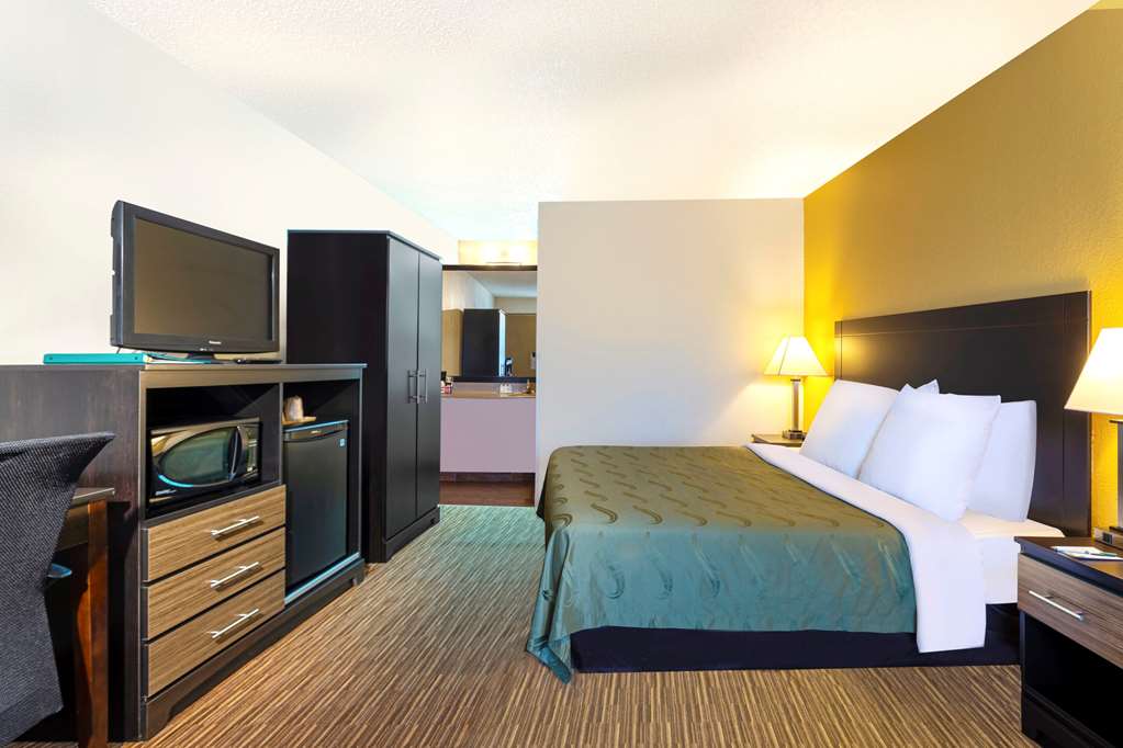 Quality Inn at Arlington Highlands - photo 33