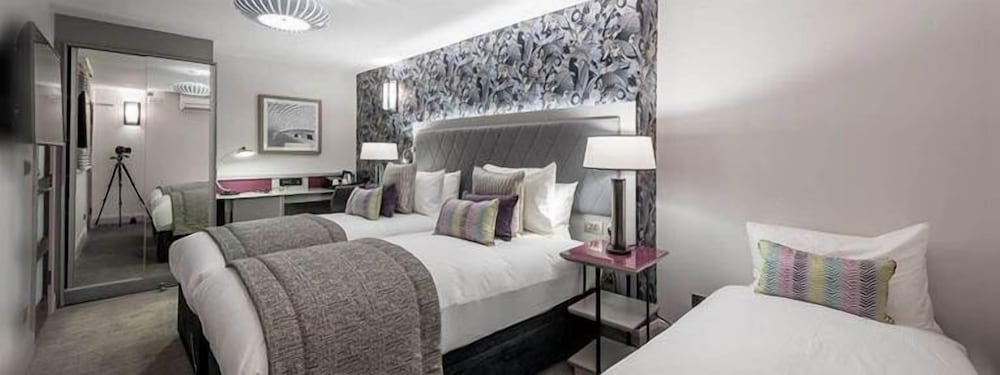 McLure Inn and Suites - photo 6