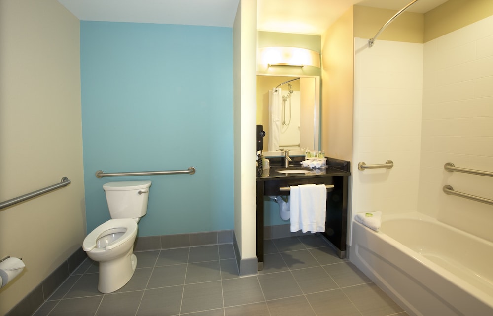 Holiday Inn Express & Suites Colorado Springs Central by IHG - photo 33