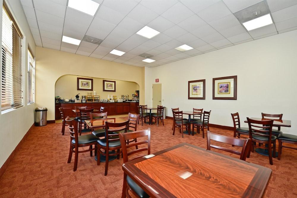 Best Western of Long Beach - photo 22